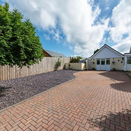 Y Villa Mor Llanarth  Exterior photo